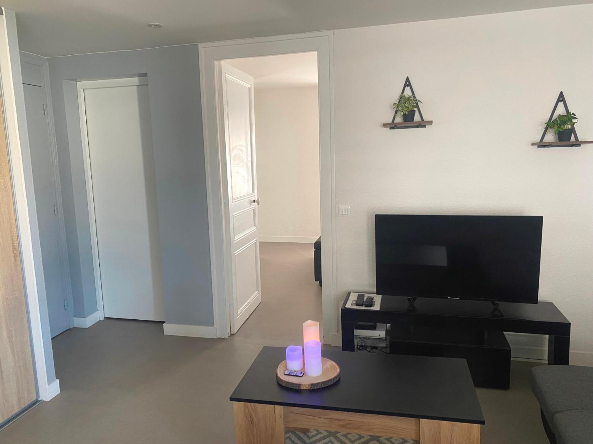 T2 Centre-Ville, Calme, 1 Chambre, 1 A 5 Pers, Climatisation, Parking Libre Et Gratuit Lorient Extérieur photo